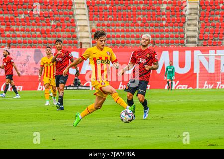 MALLORCA, SPANIEN - 3. SEPTEMBER: Rodrigo Riquelme von Girona CF zwischen RCD Mallorca und Girona CF von La Liga Santander am 3. September 2022 im Visit Mallorca Stadium Son Moix in Mallorca, Spanien. (Foto von Samuel Carreño/ PX Images) Stockfoto