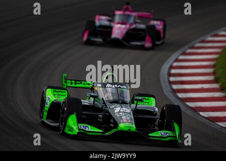 Madison, IL, USA. 20. August 2022. GRAHAM RAHAL (15) aus New Albany, Ohio, fährt während der Bommito Automotive Group 500 auf dem World Wide Technology Raceway in Madison, IL, durch die Kurven. (Bild: © Walter G. Arce Sr./ZUMA Press Wire) Stockfoto