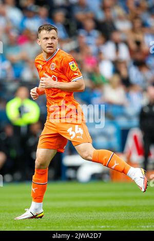 Huddersfield, Großbritannien. 04. September 2022. Jordan Thorniley #34 von Blackpool während des Sky Bet Championship-Spiels Huddersfield Town gegen Blackpool im John Smith's Stadium, Huddersfield, Großbritannien, 4.. September 2022 (Foto von Ben Early/News Images) in Huddersfield, Großbritannien am 9/4/2022. (Foto von Ben Early/News Images/Sipa USA) Quelle: SIPA USA/Alamy Live News Stockfoto