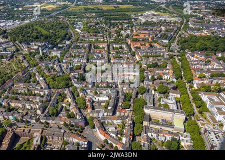 Luftaufnahme, Kreuzviertel mit katholischer Kirche Heilig-Kreuz-Kirche, Westfalenhalle, Dortmund, Ruhrgebiet, Nordrhein-Westfalen, Deutschland, Kultstätte Stockfoto