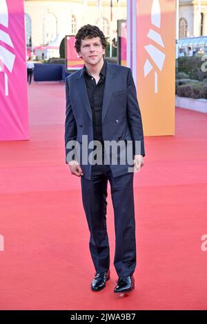 Jesse Eisenberg nimmt am 4. September 2022 an der Vorführung von When You Finish Saving the World während des Deauville American Film Festival 48. in Deauville, Frankreich, Teil. Foto von Julien Reynaud/APS-Medias/ABACAPRESS.COM Stockfoto