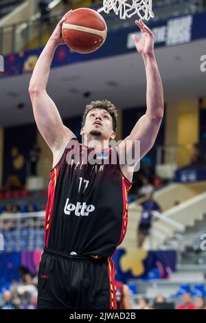 Hans Vanwijn aus Belgien, abgebildet während des Spiels zwischen Spanien und den belgischen Löwen, Spiel drei von fünf in der Gruppe A bei der EuroBasket 2022, Sonntag, 04. September 2022, im Tbilisi Sports Palace, in Tiflis, Georgien. Die Basketball-Europameisterschaft findet vom 1. Bis 18. September statt. BELGA FOTO NIKOLA KRSTIC Stockfoto