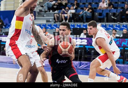 Emmanuel Lecomte von Belgien während des Spiels zwischen Spanien und den belgischen Löwen, Spiel drei von fünf in der Gruppe A bei der EuroBasket 2022, Sonntag, 04. September 2022, im Tbilisi Sports Palace, in Tiflis, Georgien. Die Basketball-Europameisterschaft findet vom 1. Bis 18. September statt. BELGA FOTO NIKOLA KRSTIC Stockfoto