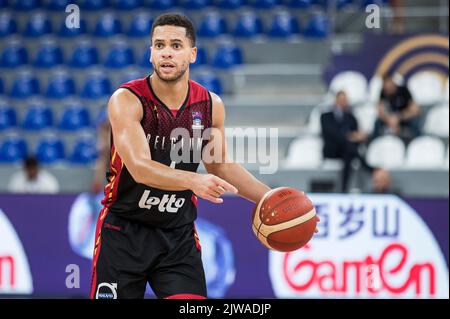 Emmanuel Lecomte von Belgien während des Spiels zwischen Spanien und den belgischen Löwen, Spiel drei von fünf in der Gruppe A bei der EuroBasket 2022, Sonntag, 04. September 2022, im Tbilisi Sports Palace, in Tiflis, Georgien. Die Basketball-Europameisterschaft findet vom 1. Bis 18. September statt. BELGA FOTO NIKOLA KRSTIC Stockfoto