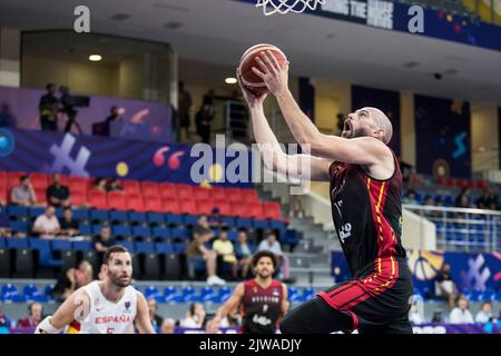 Pierre-Antoine Gillet aus Belgien, abgebildet während des Spiels zwischen Spanien und den belgischen Löwen, Spiel drei von fünf in der Gruppe A beim EuroBasket 2022, Sonntag, 04. September 2022, im Tbilisi Sports Palace, in Tiflis, Georgien. Die Basketball-Europameisterschaft findet vom 1. Bis 18. September statt. BELGA FOTO NIKOLA KRSTIC Stockfoto