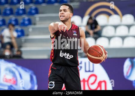 Emmanuel Lecomte von Belgien während des Spiels zwischen Spanien und den belgischen Löwen, Spiel drei von fünf in der Gruppe A bei der EuroBasket 2022, Sonntag, 04. September 2022, im Tbilisi Sports Palace, in Tiflis, Georgien. Die Basketball-Europameisterschaft findet vom 1. Bis 18. September statt. BELGA FOTO NIKOLA KRSTIC Stockfoto