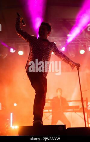 Die mexikanische Band Cafe Tacvba spielt live beim Vive Latino 2022 Music Festival in Zaragoza, Spanien Stockfoto