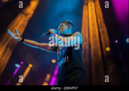 Die mexikanische Band Cafe Tacvba spielt live beim Vive Latino 2022 Music Festival in Zaragoza, Spanien Stockfoto