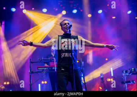 Die mexikanische Band Cafe Tacvba spielt live beim Vive Latino 2022 Music Festival in Zaragoza, Spanien Stockfoto