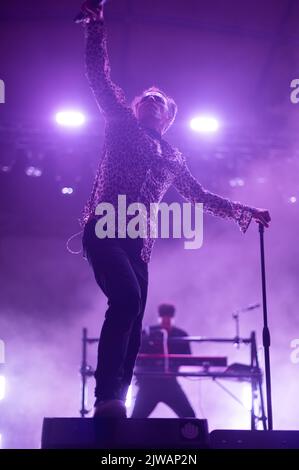 Die mexikanische Band Cafe Tacvba spielt live beim Vive Latino 2022 Music Festival in Zaragoza, Spanien Stockfoto