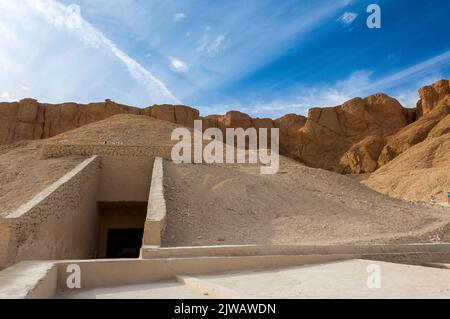 Eingang zum Grab KV9 (Ramses V & VI), Tal der Könige, thebanischen Nekropole, UNESCO-Weltkulturerbe, Luxor, Ägypten Stockfoto