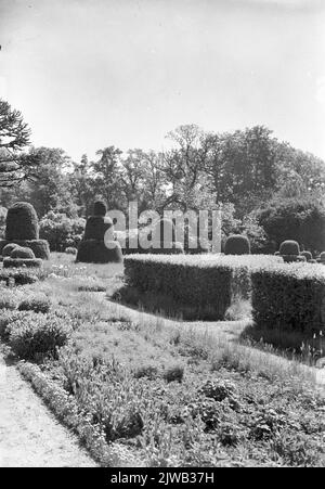 Blick in den Garten des Schlosses Amerongen (Drostestraat) in Amerongen. Stockfoto