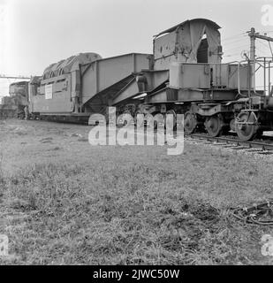 Bild des Transports eines Transformators pro Boxenwagen von Deutschland nach Hengelo. Stockfoto
