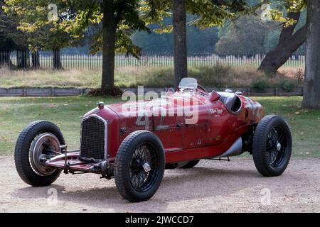 Oldtimer Alfa Romeo Tipo B P3 GP 1934 beim Hampton Court Concours 2022 im Hampton Court Palace London, Großbritannien Stockfoto