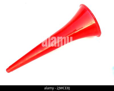 Blank vuvuzela Stadion Kunststoff Horn. Fan vuvuzela Trompete isoliert auf weißem Hintergrund Stockfoto