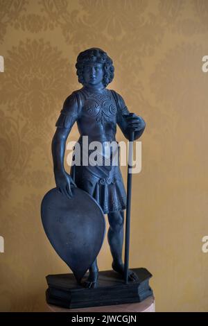Rom, September 2022 - Kapitolisches Museum, Bronzestatue Skulptur eines römischen Soldaten Stockfoto