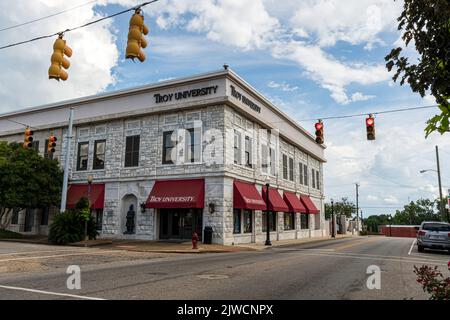 Troy, Alabama, USA - 3. September 2022: Troy University Small Business Development Center im historischen Stadtzentrum von Troy. Stockfoto