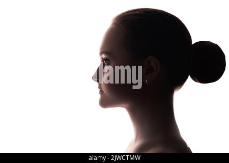 Gesichtskonturierung Schönheit Verbesserung Frau weiß Stockfoto