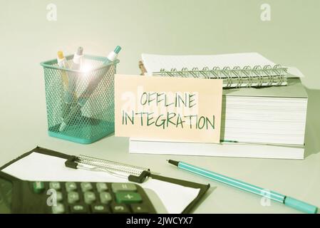 Konzeptionelle Bildunterschrift Offline-Integration. Wort für die erste Triade der Vermarktung von Fernsehdruck und Outdoor Stockfoto