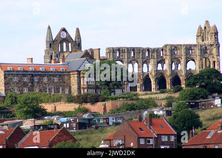 Eine ungewöhnliche Ansicht von Whitby Abbey, North Yorkshire, Großbritannien Stockfoto