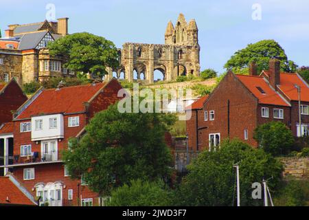 Eine ungewöhnliche Ansicht von Whitby Abbey, North Yorkshire, Großbritannien Stockfoto