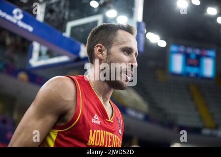 Tiflis, Georgien, 4.. September 2022. Vladimir Mihailovic aus Montenegro reagiert beim FIBA EuroBasket 2022-Gruppenspiel Zwischen Bulgarien und Montenegro in der Tbilisi Arena in Tiflis, Georgien. 4. September 2022. Kredit: Nikola Krstic/Alamy Stockfoto