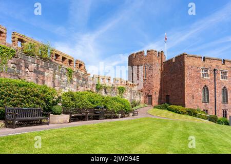 Shrewsbury Castle beherbergt das Shropshire Regimental Museum und das Gelände Shrewsbury Shropshire England GB Europa Stockfoto