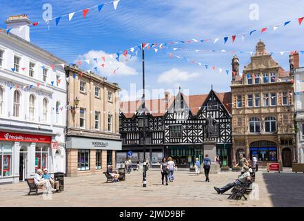 Shrewsbury Stadtzentrum Geschäfte Shrewsbury Square oder The Square Shrewsbury Shropshire England GB Europa Stockfoto