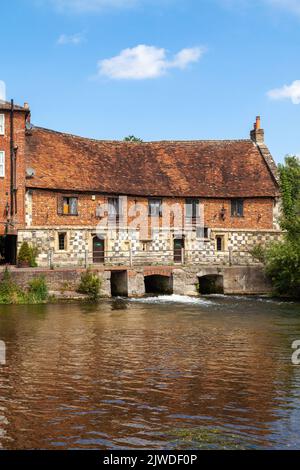 The Old Mill Hotel on the Town Path, Harnham, Salisbury, Wiltshire Stockfoto