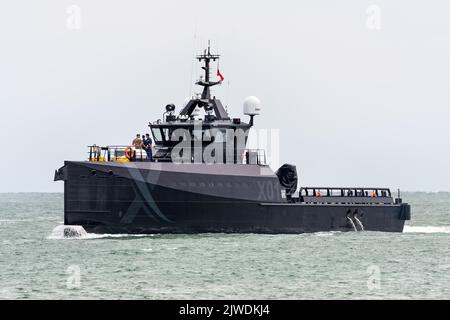 XV Patrick Blackett (X01) ist ein Versuchsschiff, das vom Royal NavyX-Testteam betrieben wird. Stockfoto