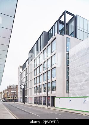 Blick auf die Eastbourne Terrace. 50 Eastbourne Terrace, London, Großbritannien. Architekt: Sheppard Robson, 2021. Stockfoto