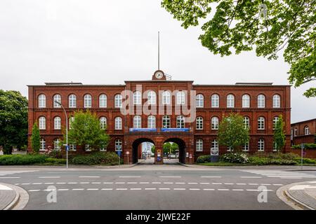 Marinearsenal und Wehrwissenschaftliches Institut, ehemals Werfttor 1 als Haupteingang und Hauptverwaltung der Kaiserlichen Werft in Wilhelmshaven Stockfoto