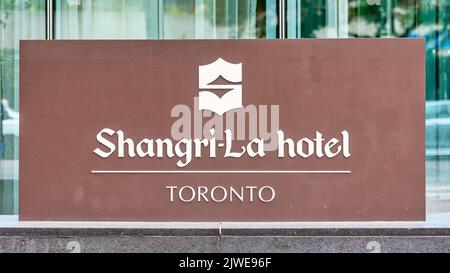 Eingangsschild des Shangri-La Hotel Toronto Stockfoto