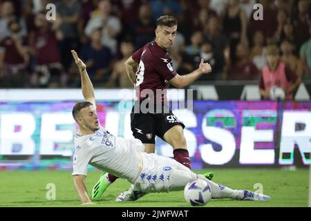 Salerno, Italien. 05. September 2022. Krzysztof Piątek of IS Salernitana während des Fußballspiels der Serie A zwischen US Salernitana und dem FC Empoli im Arechi-Stadion in Salerno (Italien), 05.. September 2022. Foto Cesare Purini/Insidefoto Kredit: Insidefoto di andrea staccioli/Alamy Live News Stockfoto