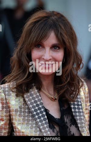 Anne Parillaud bei der Don't Worry Darling Premiere während der Internationalen Filmfestspiele Venedig 79. (Mostra) in Venedig, Italien am 05. September 2022. Foto von Aurore Marechal/ABACAPRESS.COM Stockfoto