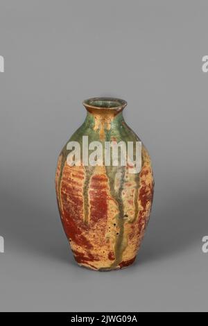 Kleine Blumenvase. De Vallombreuse Henri (1856-1919), Keramiker Stockfoto