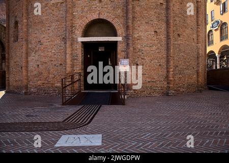 Teil der Fassade der Kirche San Lorenzo bei Tag Stockfoto