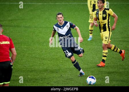 MELBOURNE, AUSTRALIEN - 29. APRIL: Marco Rojas aus Melbourne siegreich während des A-League-Fußballmatches zwischen Melbourne Victory und Wellington Phoenix im AAMI Park am 29. April 2022 in Melbourne, Australien. Kredit: Dave Hewison Stockfoto