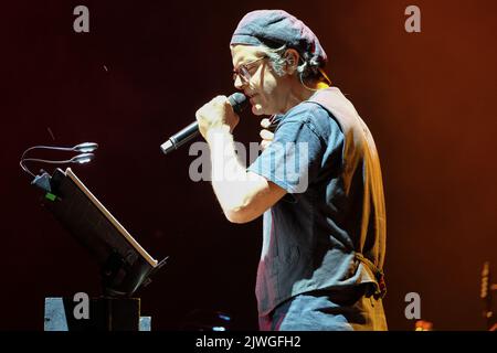 Verona, Italien. 5.. September 2022. Die italienische Sängerin Samuele Bersani tritt während ihrer Live-Konzerte in Verona, Teatro Romano für ihre Cinema Samuele-Tour 2022 auf.Quelle: Roberto Tommasini/Alamy Live News Stockfoto