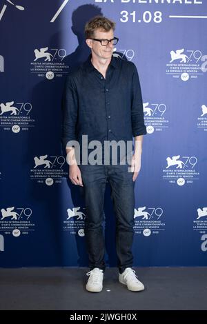 Lido Di Venezia, Italien. 05. September 2022. Graham Broadbent nimmt am 05. September 2022 in Venedig, Italien, an der Fotoschau für „die Banshees von Inisherin“ beim Internationalen Filmfestival von Venedig 79. Teil. © Foto: Cinzia Camela. Kredit: Unabhängige Fotoagentur/Alamy Live Nachrichten Stockfoto