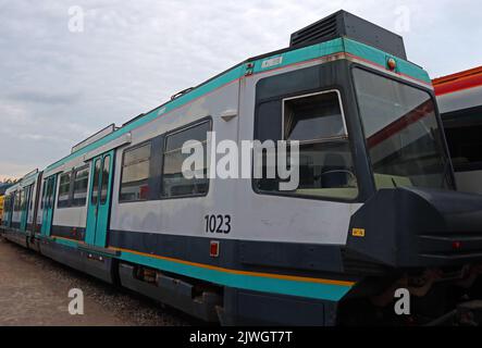 Original Manchester Metrolink Tram 1023 AnsaldoBreda T-68, in Conservation at Crewe, Cheshire, England, UK, CW1 - Light Rapid Transit System Stockfoto