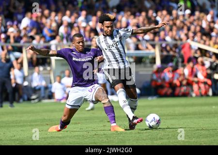 Florenz, Italien. 03. September 2022. Igor Kontrast McKennie während ACF Fiorentina gegen Juventus FC, italienische Fußballserie Ein Spiel in Florenz, Italien, September 03 2022 Quelle: Independent Photo Agency/Alamy Live News Stockfoto