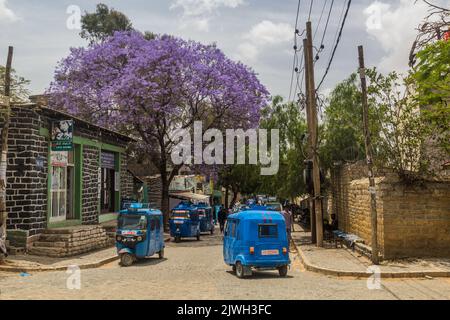 MEKELE, ÄTHIOPIEN - 27. MÄRZ 2019: Blick auf eine Straße im Zentrum von Mekele, Äthiopien. Stockfoto