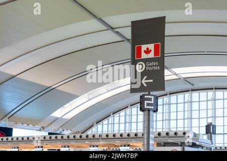 Gate-D-Schild am Toronto Pearson International Airport. Stockfoto