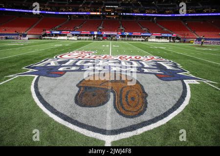 Atlanta, GA - 05. SEPTEMBER: Logo beim Chick-Fil-A Kickoff Game zwischen Clemson und Georgia Tech am Montag, 5. September 2022 in Atlanta, GA. (Jevone Moore/Bild des Sports) Stockfoto