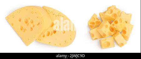 Stück Käse isoliert auf weißem Hintergrund. Draufsicht. Flach liegend Stockfoto