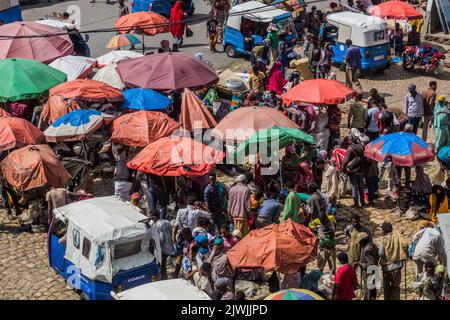 HARAR, ÄTHIOPIEN - 8. APRIL 2019: Luftaufnahme eines Marktes in Harar, Äthiopien Stockfoto