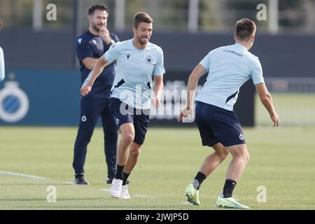 Brügge, Belgien, 06. September 2022, Club Brandon Mechele im Bild während einer Trainingseinheit des belgischen Fußballteams Club Brugge KV, Dienstag, 06. September 2022 in Brügge, zur Vorbereitung des morgigen Spiels gegen den Deutschen Bayer 04 Leverkusen am Eröffnungstag der UEFA Champions League Gruppenphase. BELGA FOTO BRUNO FAHY Stockfoto