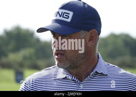 Wentworth, Surrey, Großbritannien. 6. September 2022. LIV-Golfer Lee Westwood bei der BMW/PGA Championship, die im Wentworth Golf Club, Virginia Water, Surrey, ausgetragen wird. Kredit: Motofoto/Alamy Live Nachrichten Stockfoto