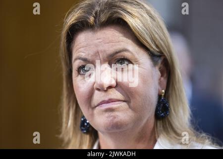 2022-09-06 10:54:08 DEN HAAG - der Minister für Natur und Stickstoff Christianne van der Wal reagiert auf den Austritt des Landwirtschaftsministers Henk Staghouwer. ANP/ Hollandse Hoogte / Laurens van Putten niederlande Out - belgien Out Stockfoto